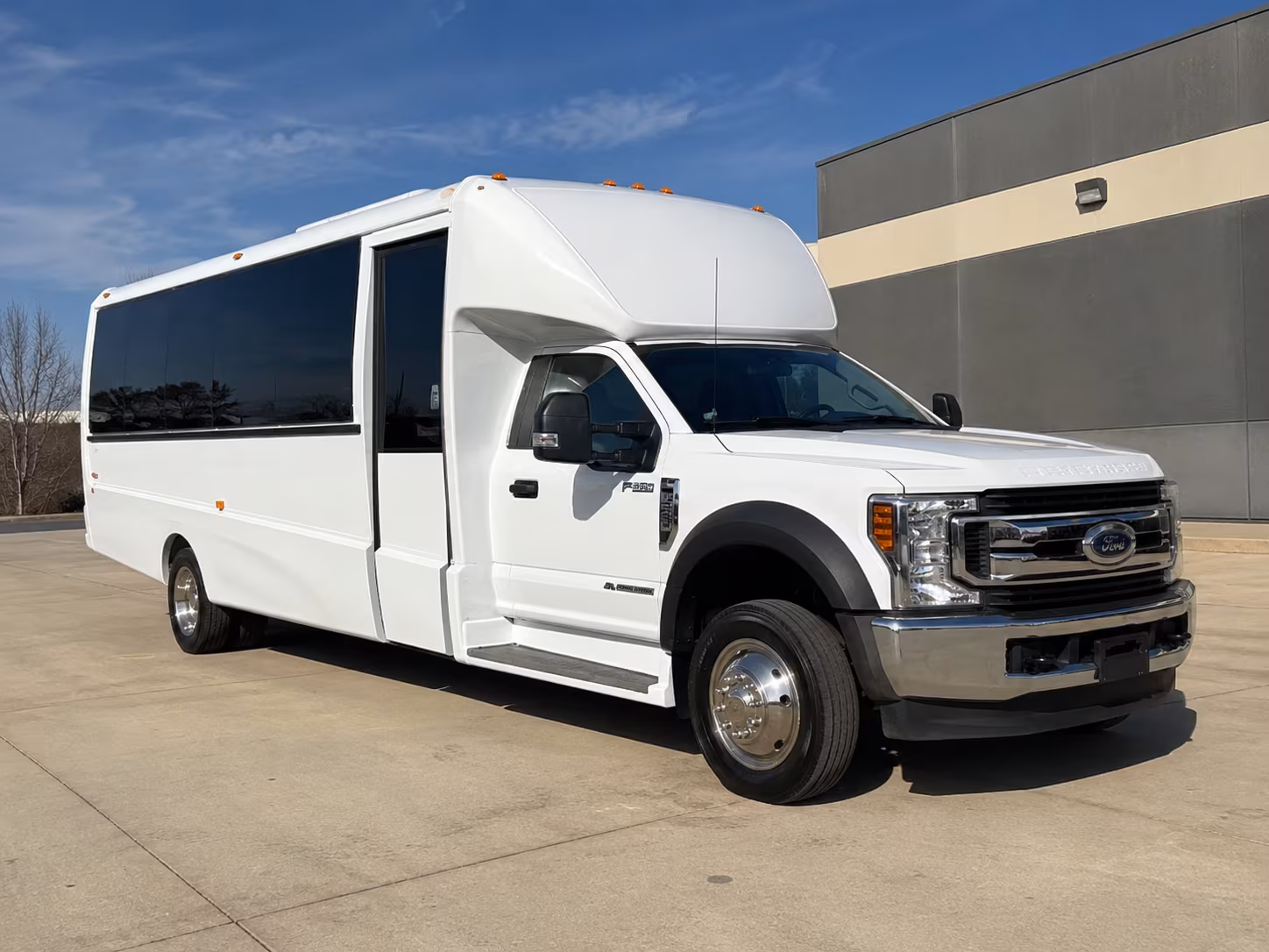 edinburg professional charter bus transportation for edinburg corporate groups