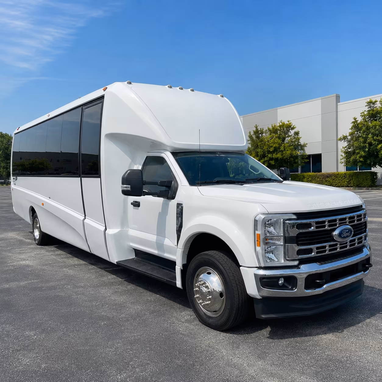 harlingen get the whole group to the dance with harlingen prom transportation