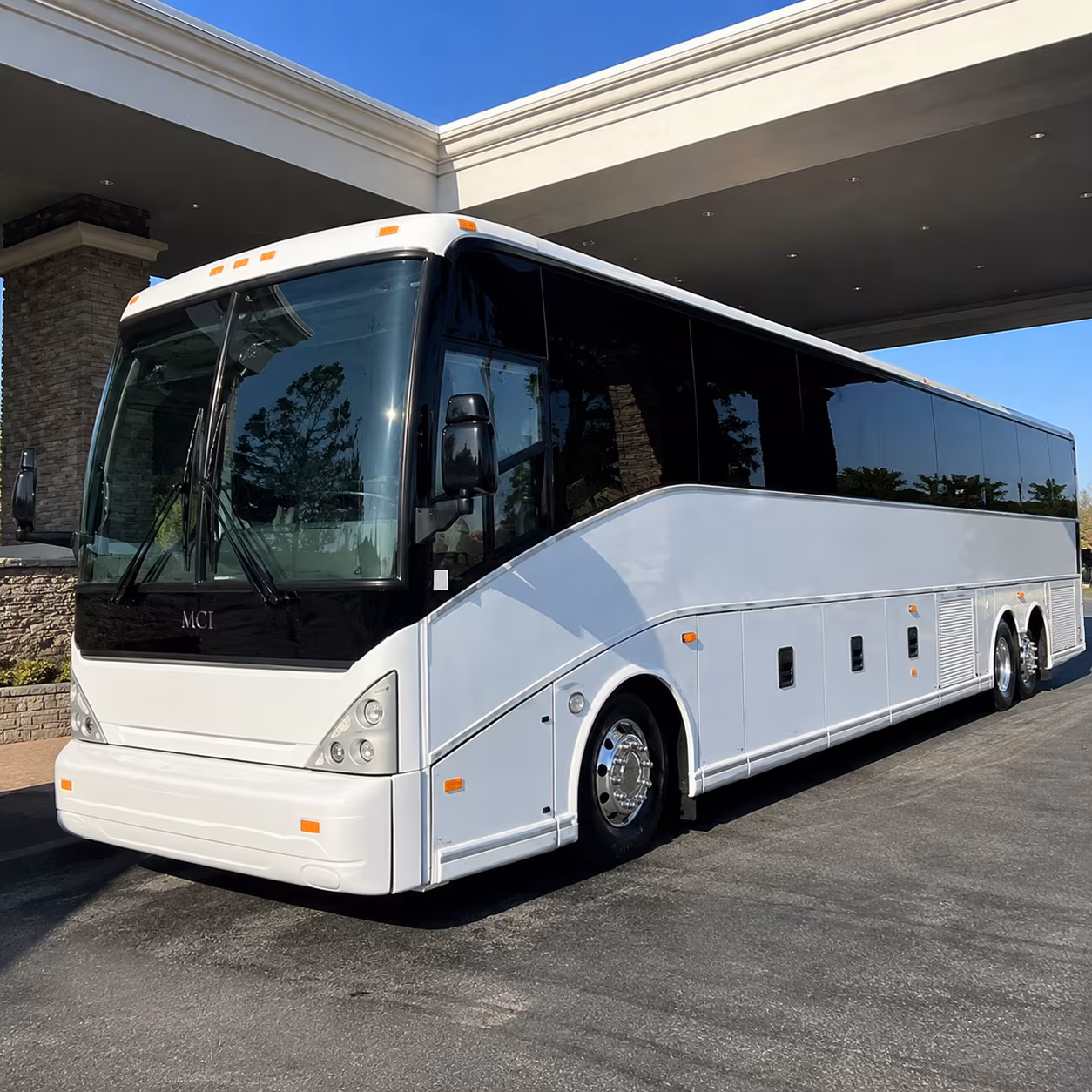 laredo charter bus