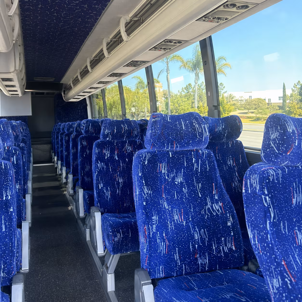 laredo charter bus
