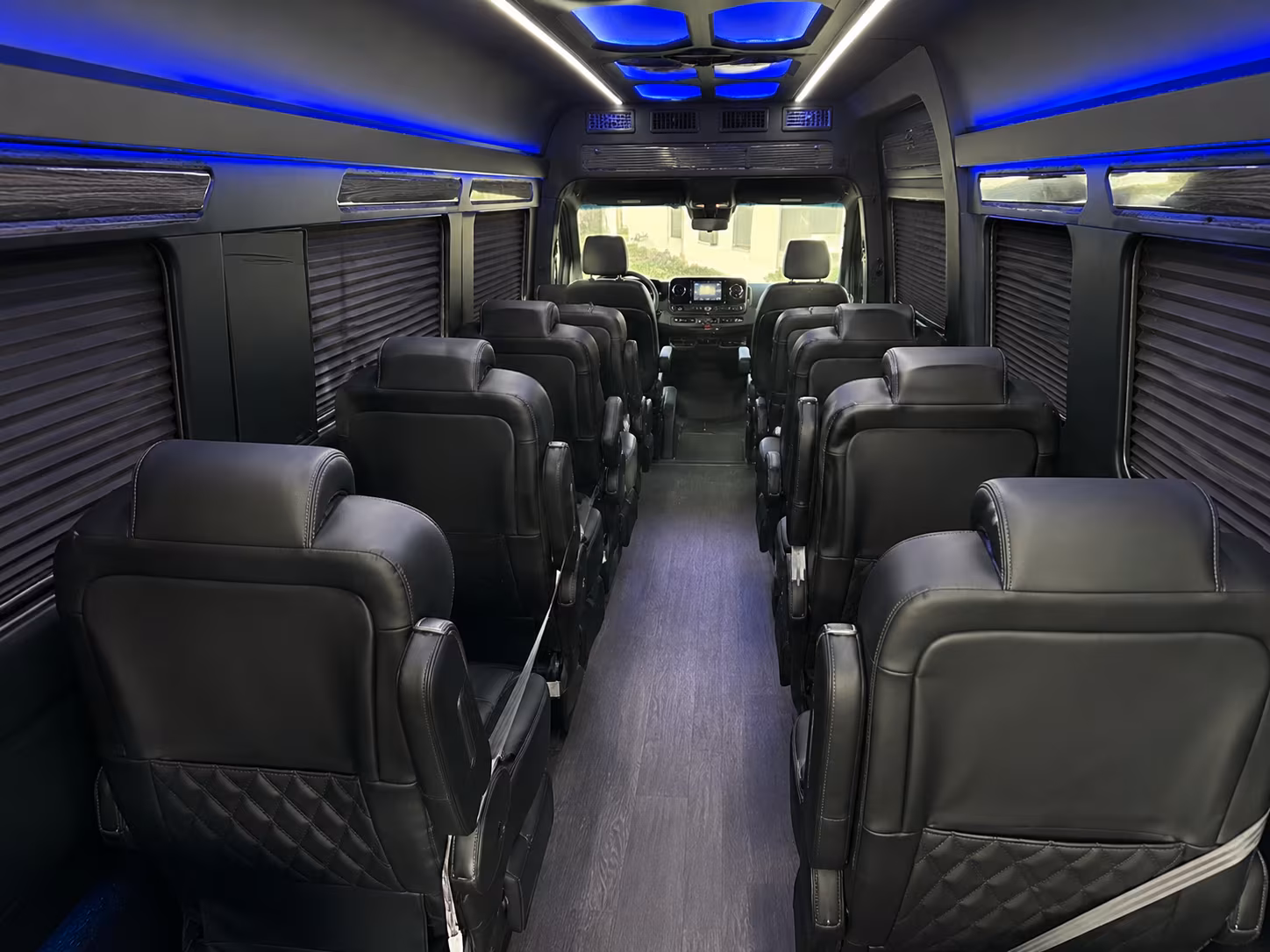 victoria easy employee shuttles with a victoria bus rental